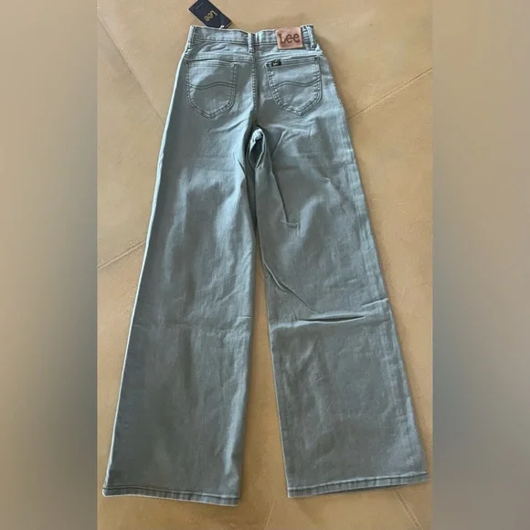 Lee Stella High Rise A-Line Jeans - Picture 6 of 6